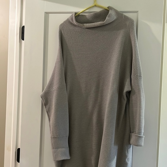 Free People OTTOMAN sweater, like new. - Picture 1 of 3